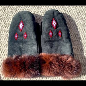 Black and brown suede mittens